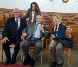 Ο Δήμαρχος Ψαρών Κωνσταντίνος Βρατσάνος, η Αναπληρώτρια Διευθύντρια του Εθνικού Ιστορικού Μουσείου Δήμητρα Κουκίου, ο καπετάν Παναγιώτης Τσάκος & η Βικτωρία Μαστραντώνη.